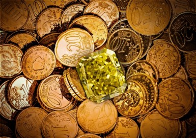 Could investing in GIA-certified diamonds be an alternative to investing in gold?