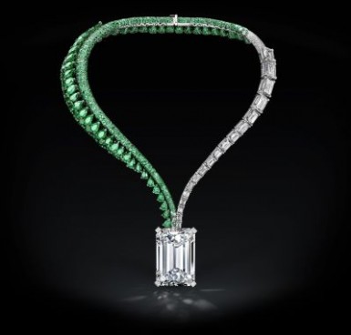 What exceptional diamond is now being auctioned?